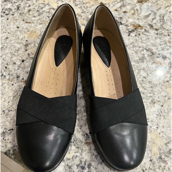 Ecco Shoes - ECCO black leather slip on shoe